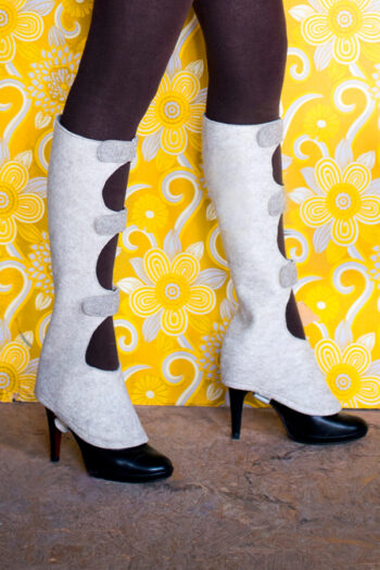 Monica | gaiters in Sixties Style