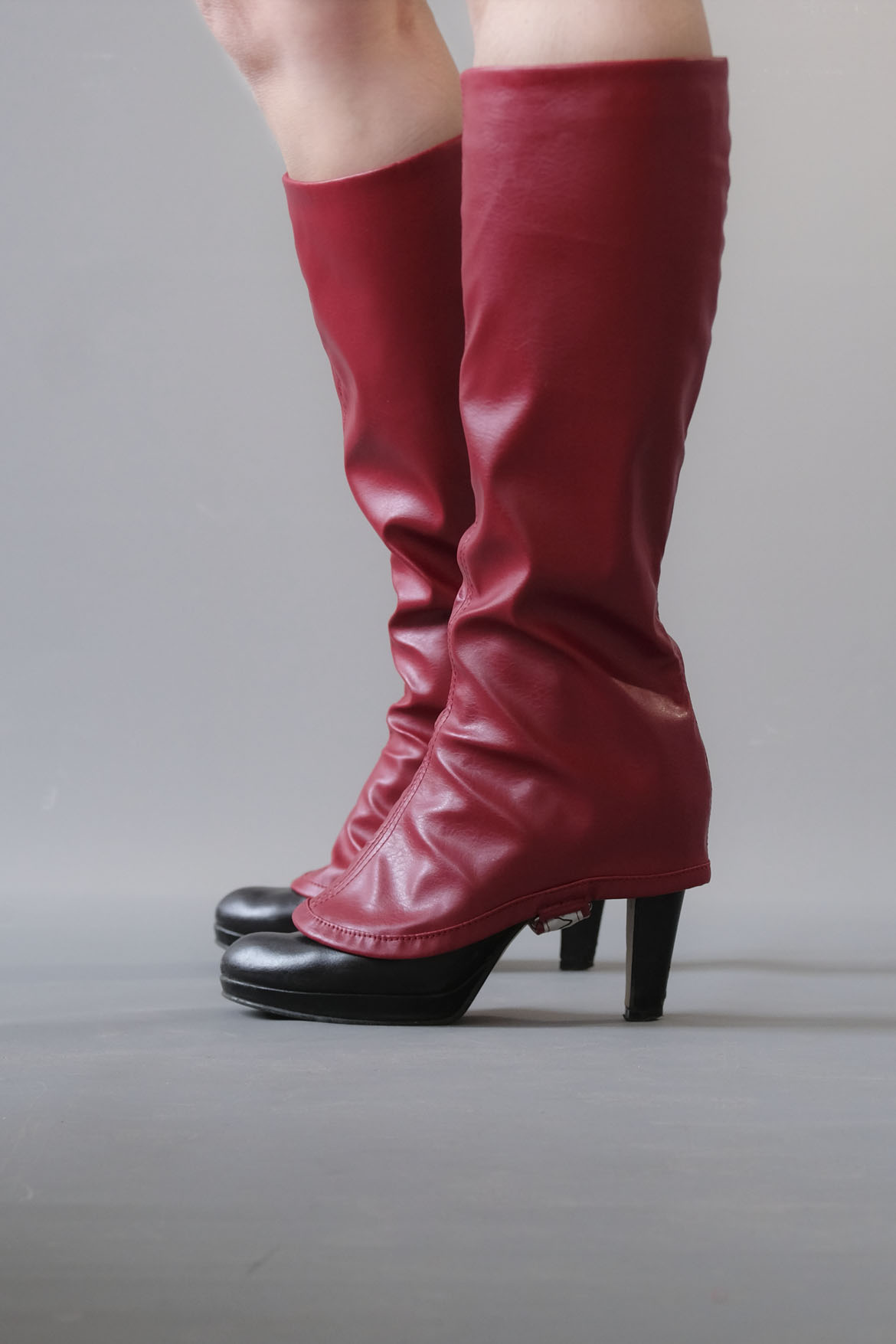 fake leather gaiters red