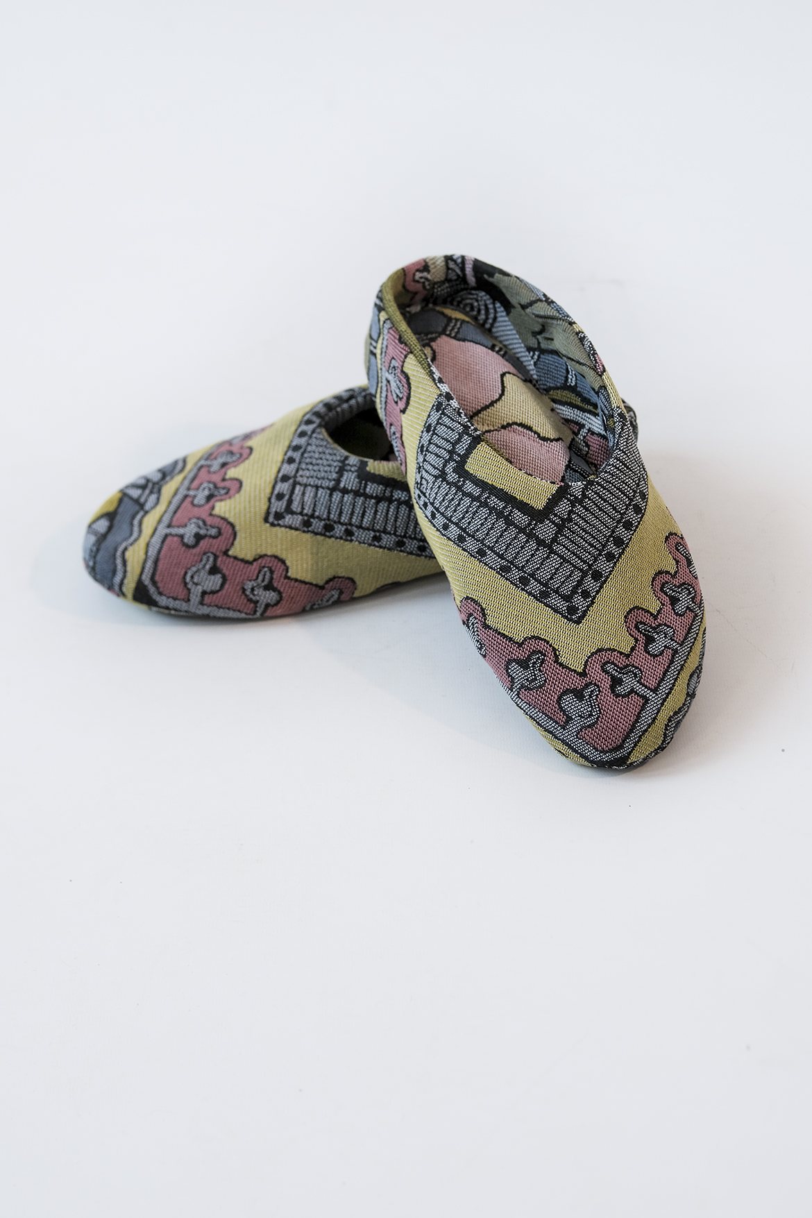 Moroccan-style carpet slippers Christie