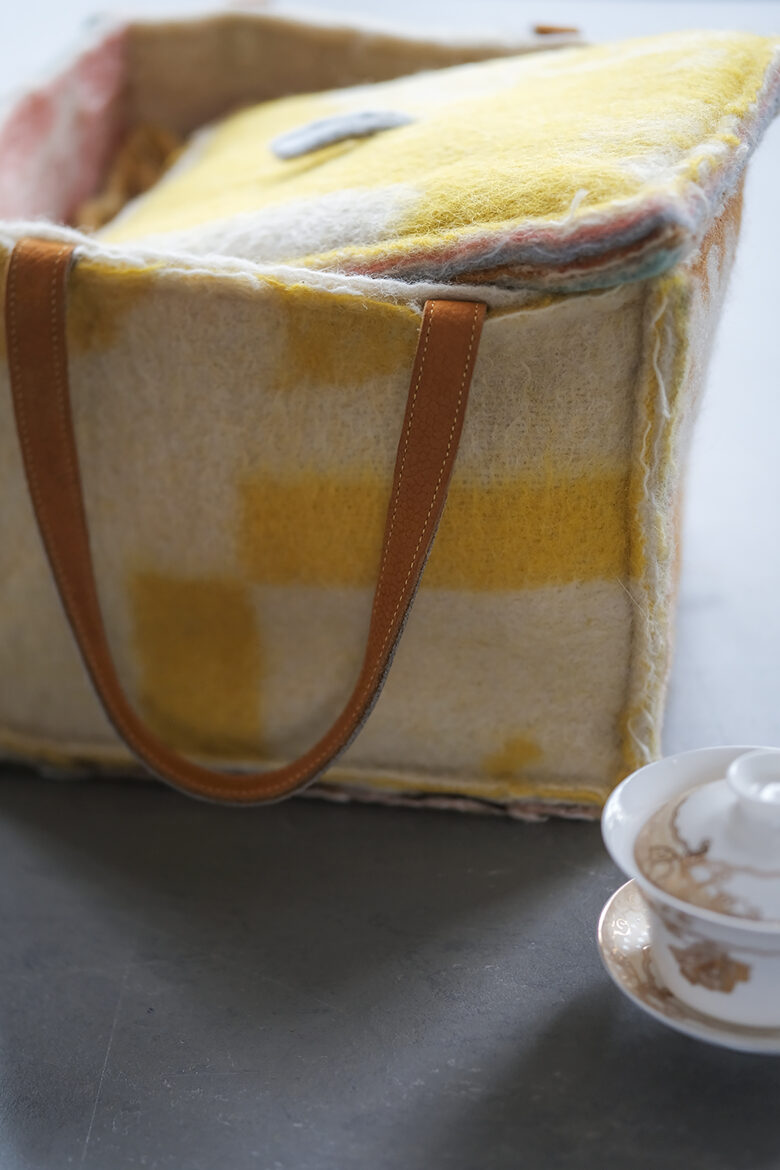 Like 'drinking tea with attention' we make these bags with the same love & care!