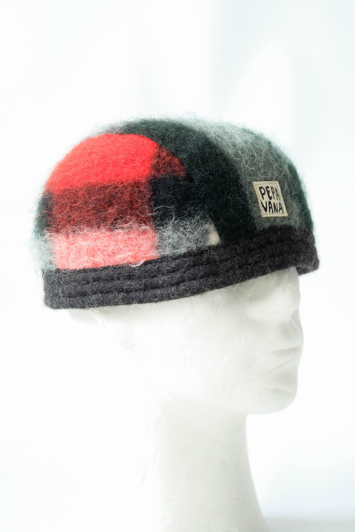 Dock Worker Beanie | Red & Green Checks