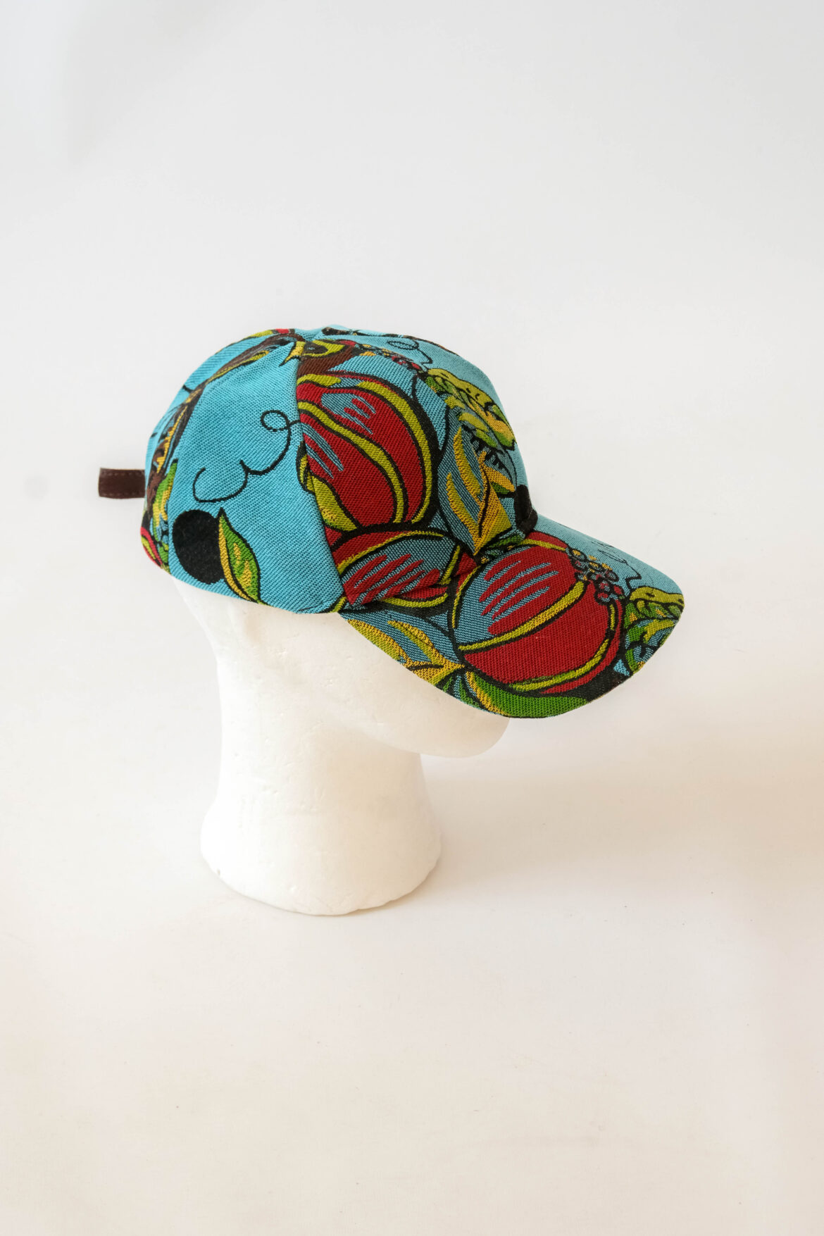 Blue & Fruity Cap